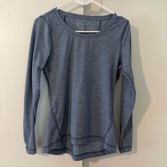 Medelita long sleeve underscrub tee - Picture 4 of 8